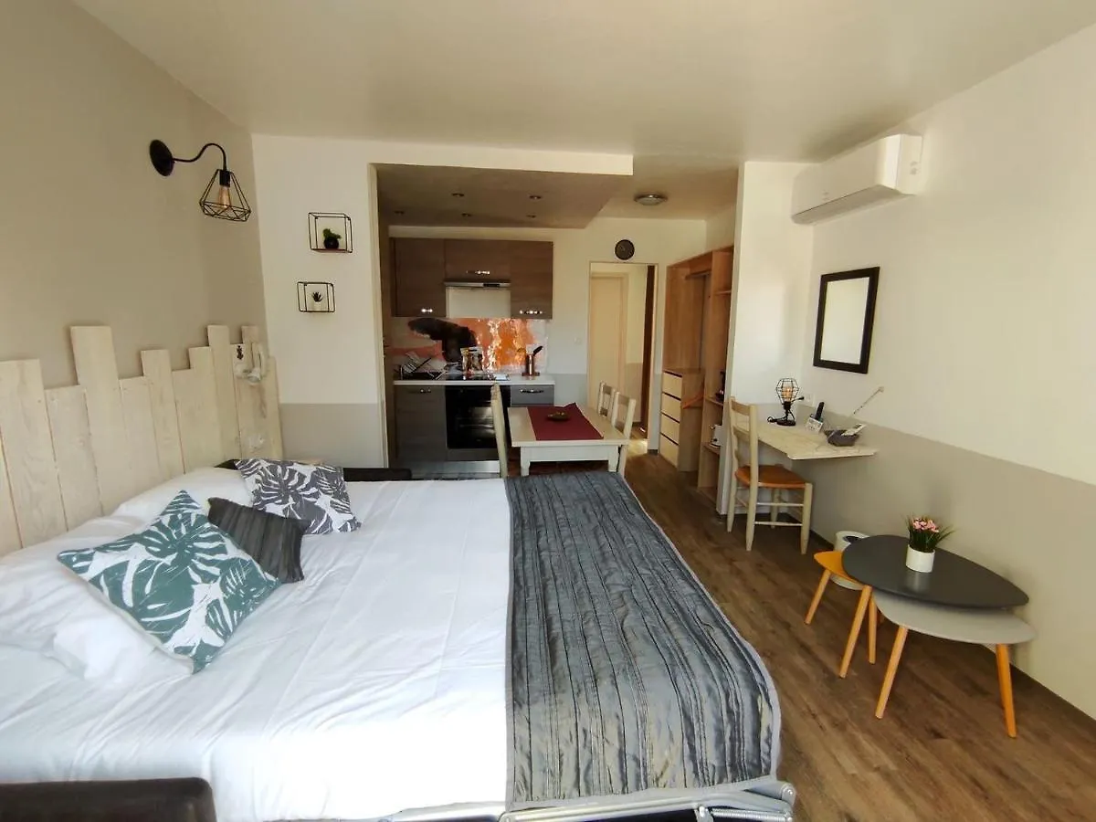 Logis Le Nid Du Pont De Gau Aparthotel Saintes-Maries-de-la-Mer